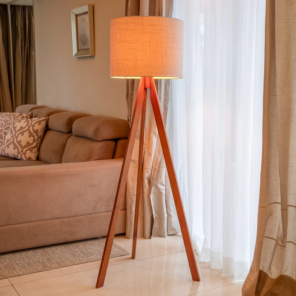 Abajur Golden Tripod