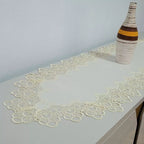 Caminho de Mesa Bordado Guipir em Tecido Organza